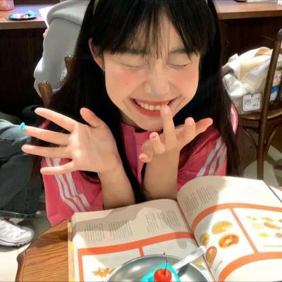 5个吓鬼的少年